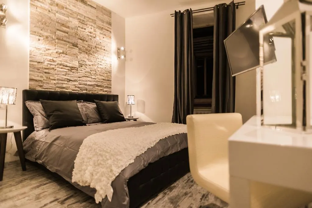 Trevi & Pantheon Luxury Rooms Rome Guest house