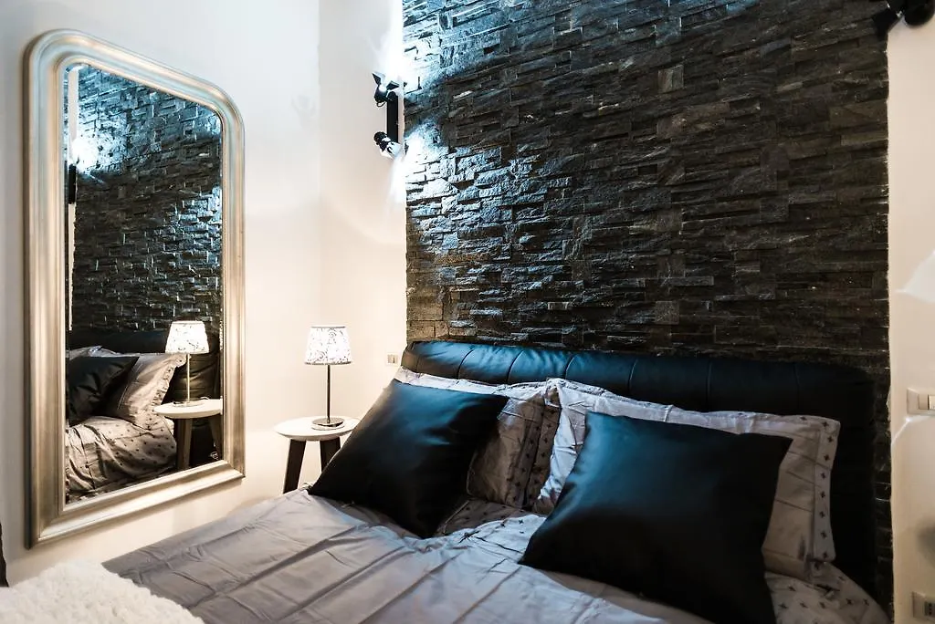 Trevi & Pantheon Luxury Rooms Roma 0*,  Italia